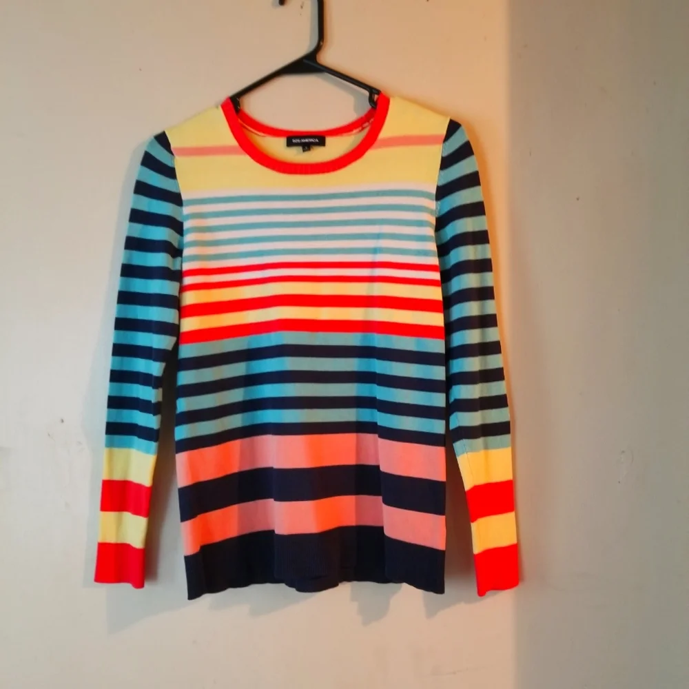 Multi colored Sweater - Picture 2 of 3